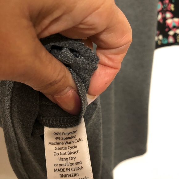 LuLaRoe Randy top - Picture 5 of 7